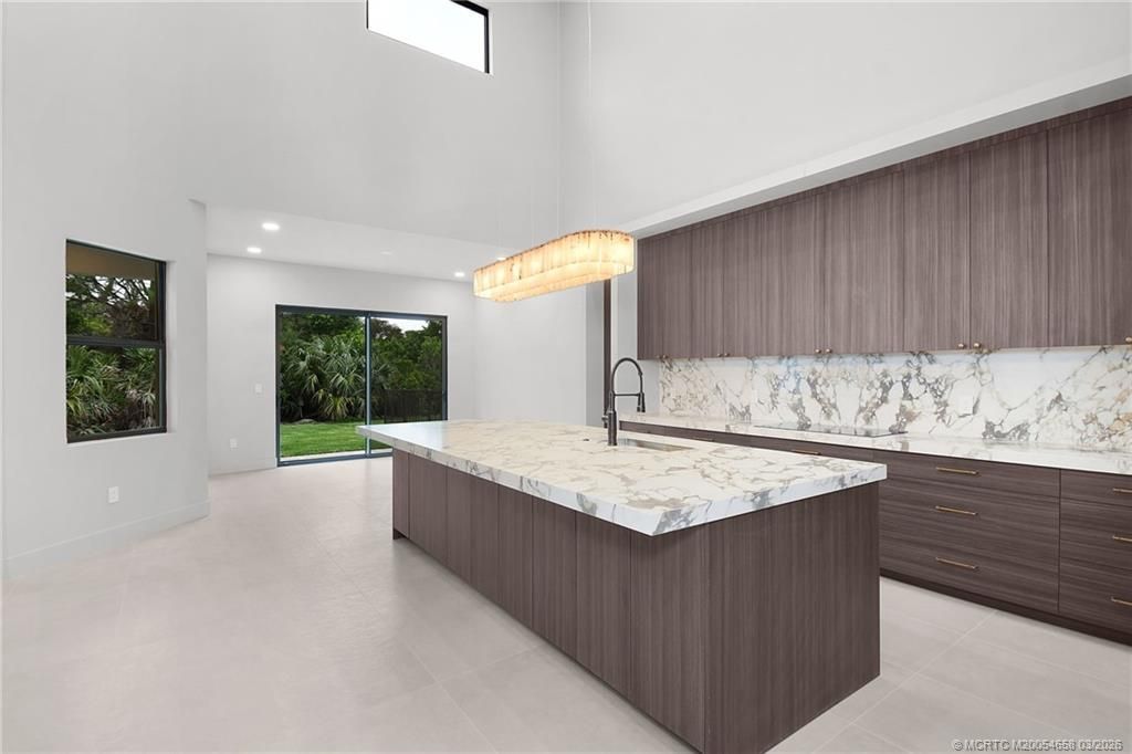 207 SE Via Bisento, Port Saint Lucie, FL 34952 Photo