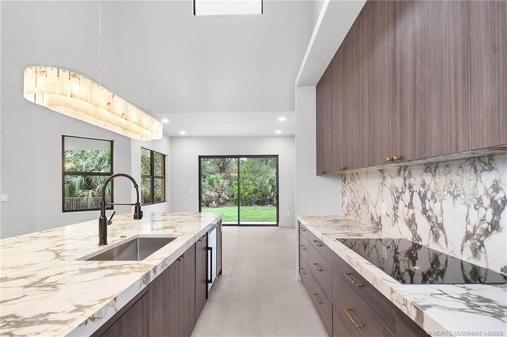 207 SE Via Bisento, Port Saint Lucie, FL 34952 Photo