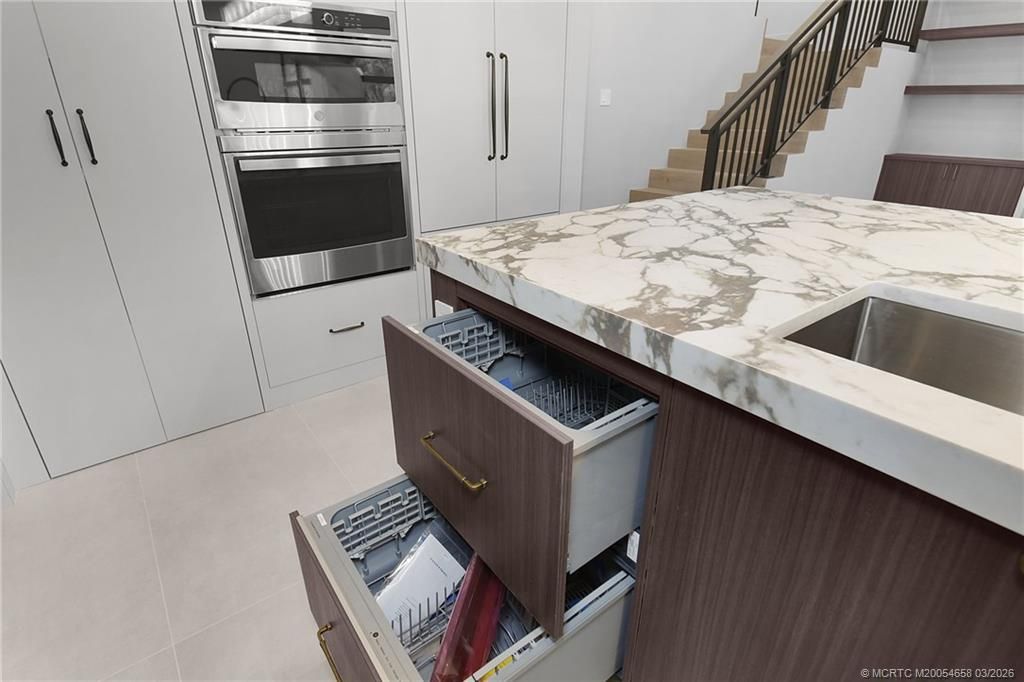 207 SE Via Bisento, Port Saint Lucie, FL 34952 Photo