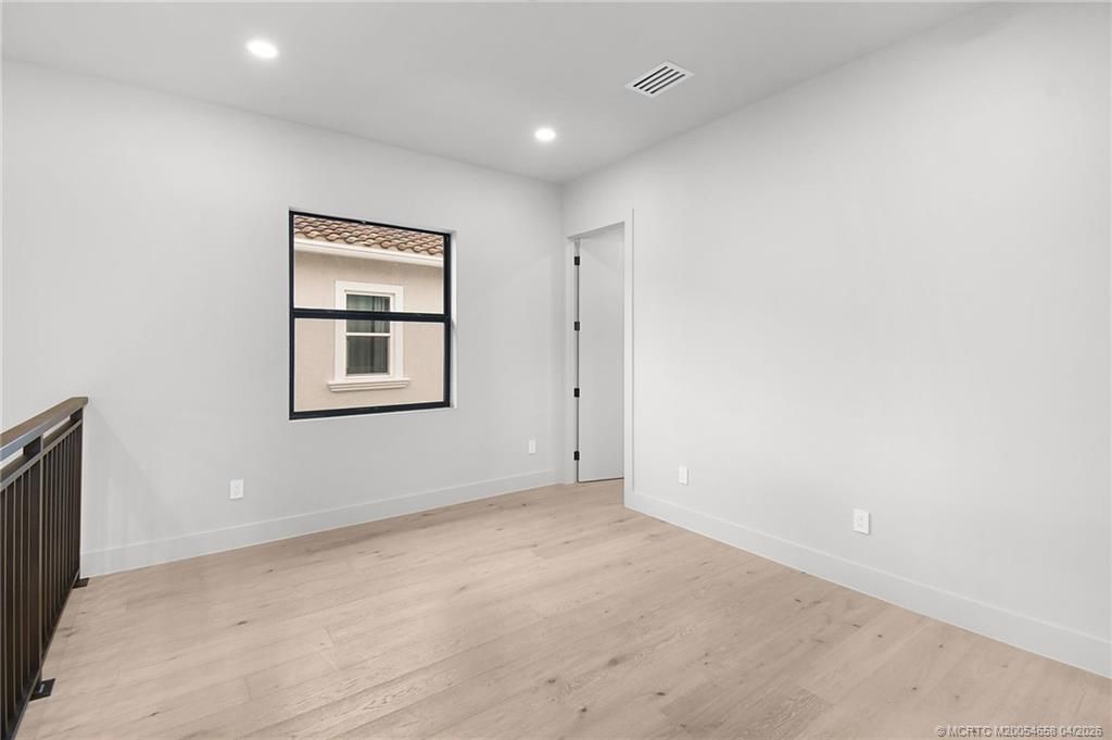 207 SE Via Bisento, Port Saint Lucie, FL 34952 Photo