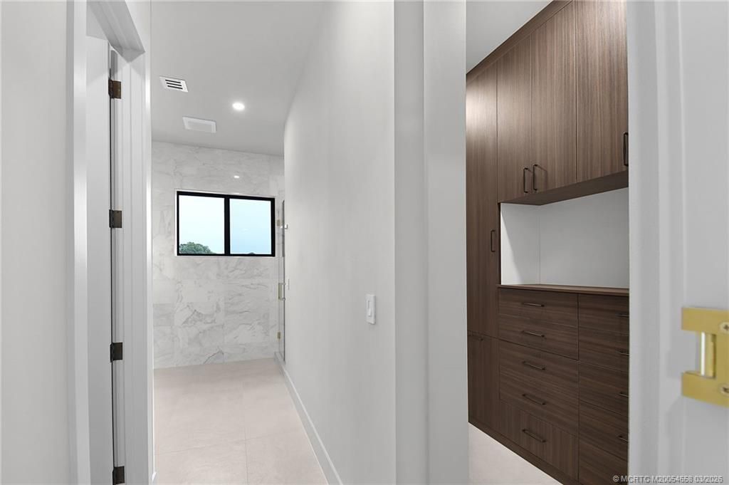 207 SE Via Bisento, Port Saint Lucie, FL 34952 Photo