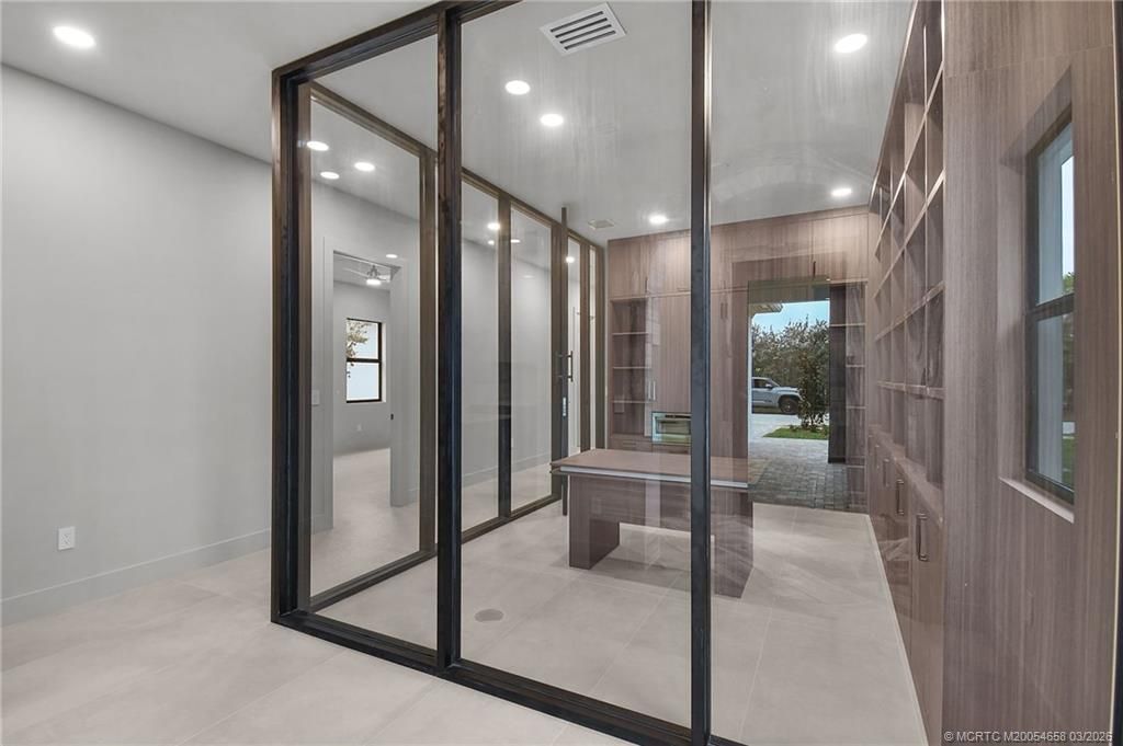 207 SE Via Bisento, Port Saint Lucie, FL 34952 Photo