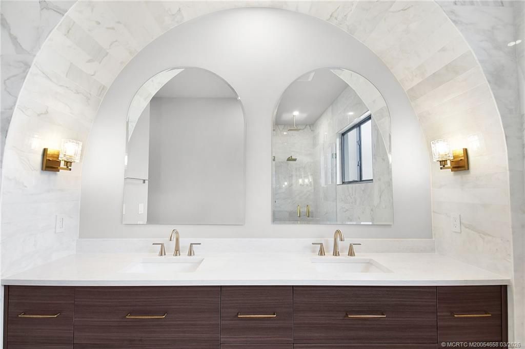 207 SE Via Bisento, Port Saint Lucie, FL 34952 Photo