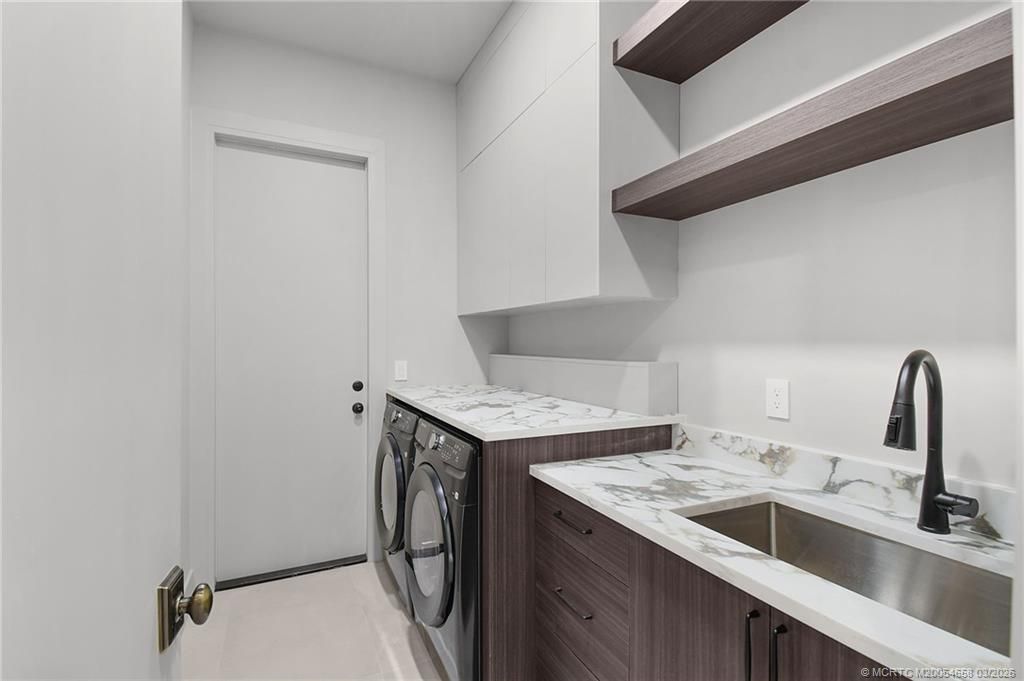 207 SE Via Bisento, Port Saint Lucie, FL 34952 Photo