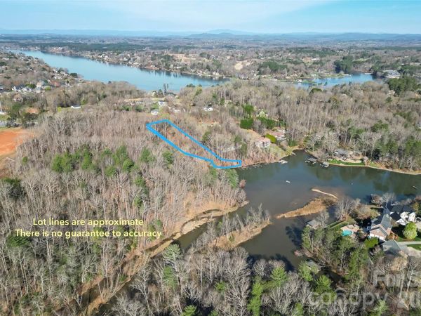 4526 N Center Street , Hickory, NC 28601