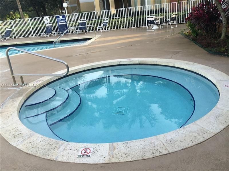 2405 NW 33rd Street, Unit 1208, Oakland Park, FL 33309 Photo