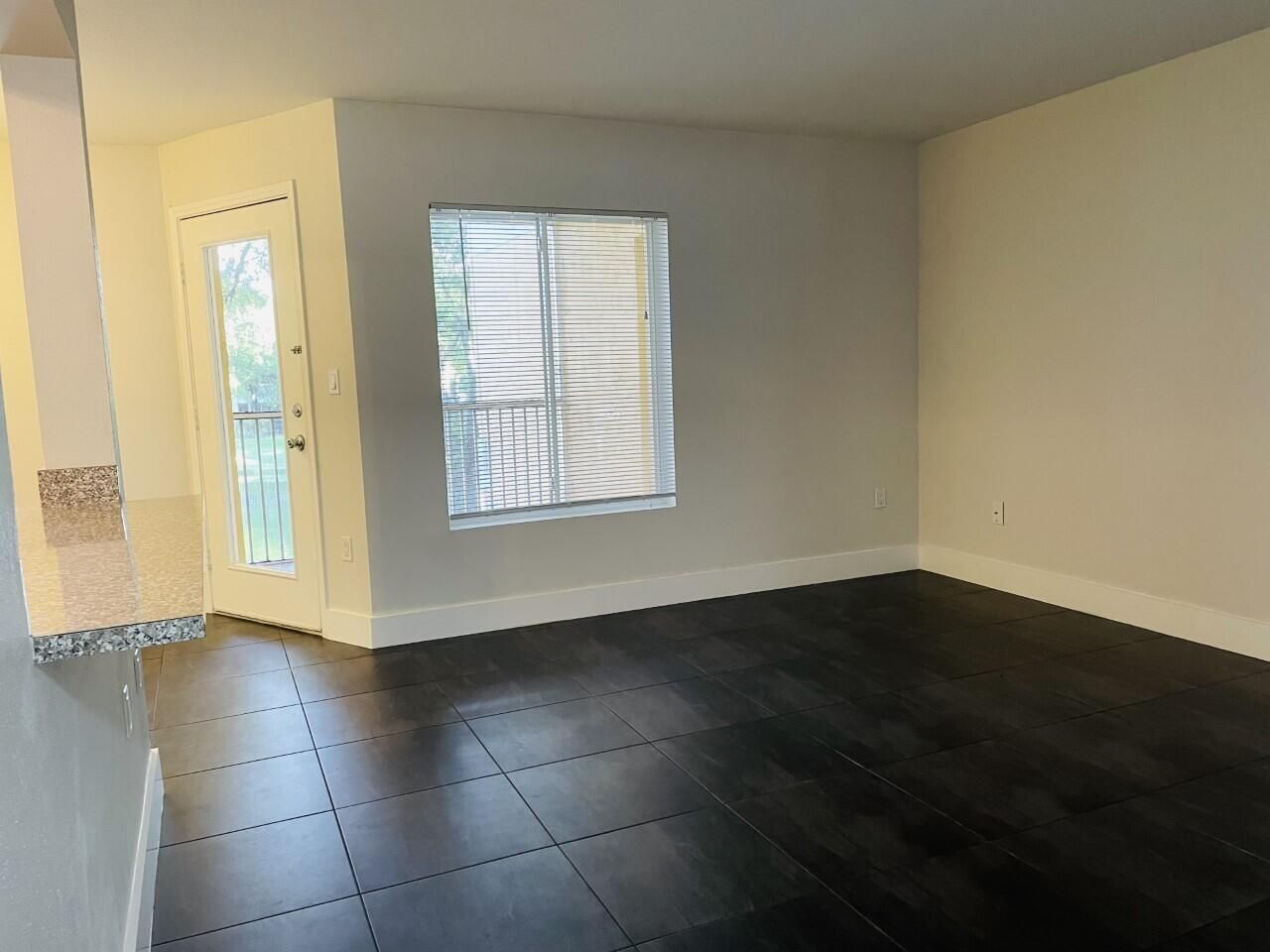 2405 NW 33rd Street, Unit 1208, Oakland Park, FL 33309 Photo