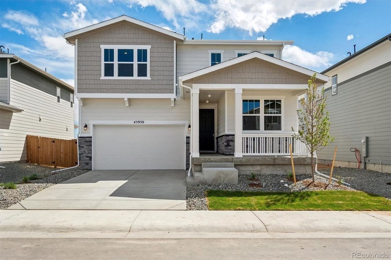45950 Wood Thrush Avenue, Bennett, CO 80102 Main Photo
