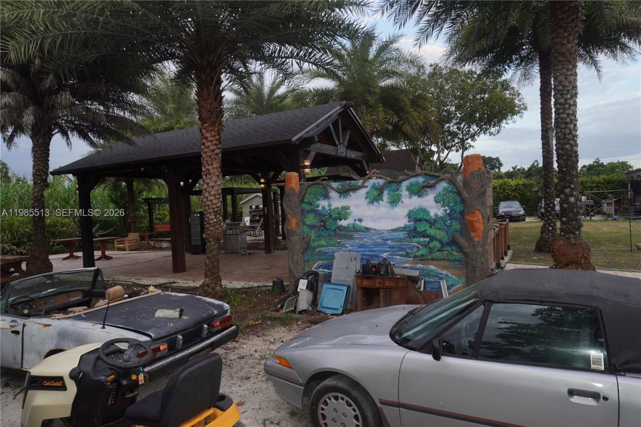 15375 SW 209 Ave , Miami, FL 33187 Photo