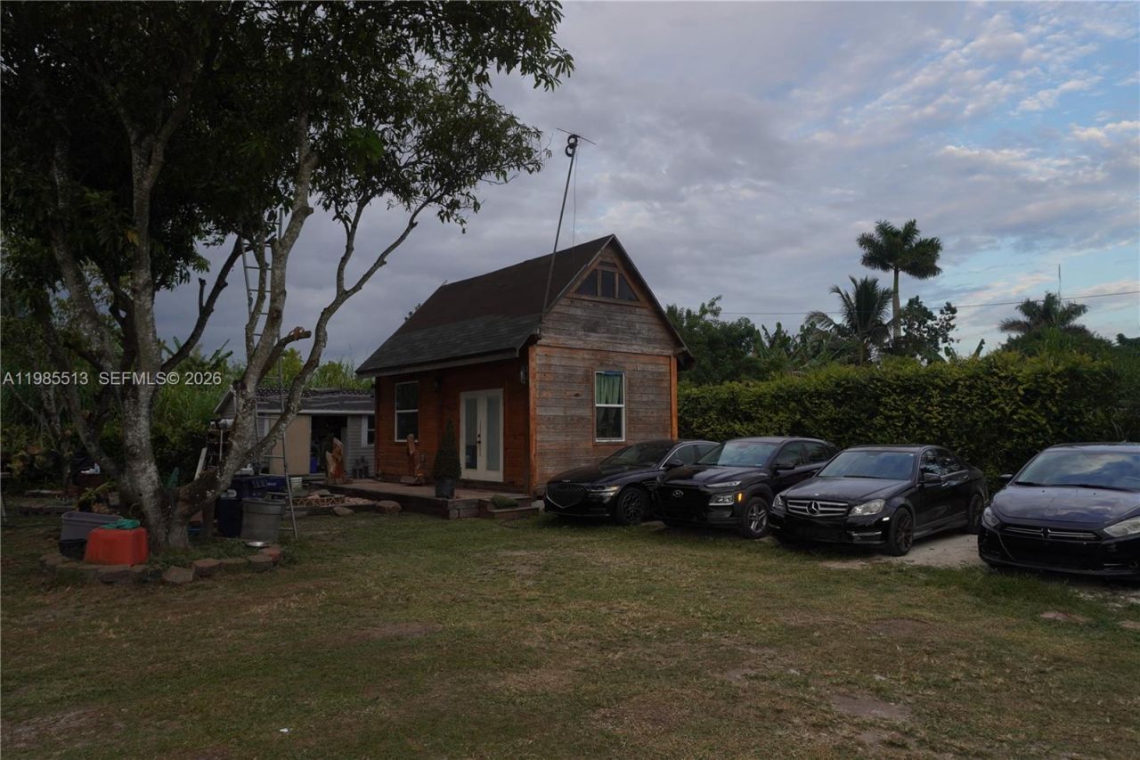 15375 SW 209 Ave , Miami, FL 33187 Photo