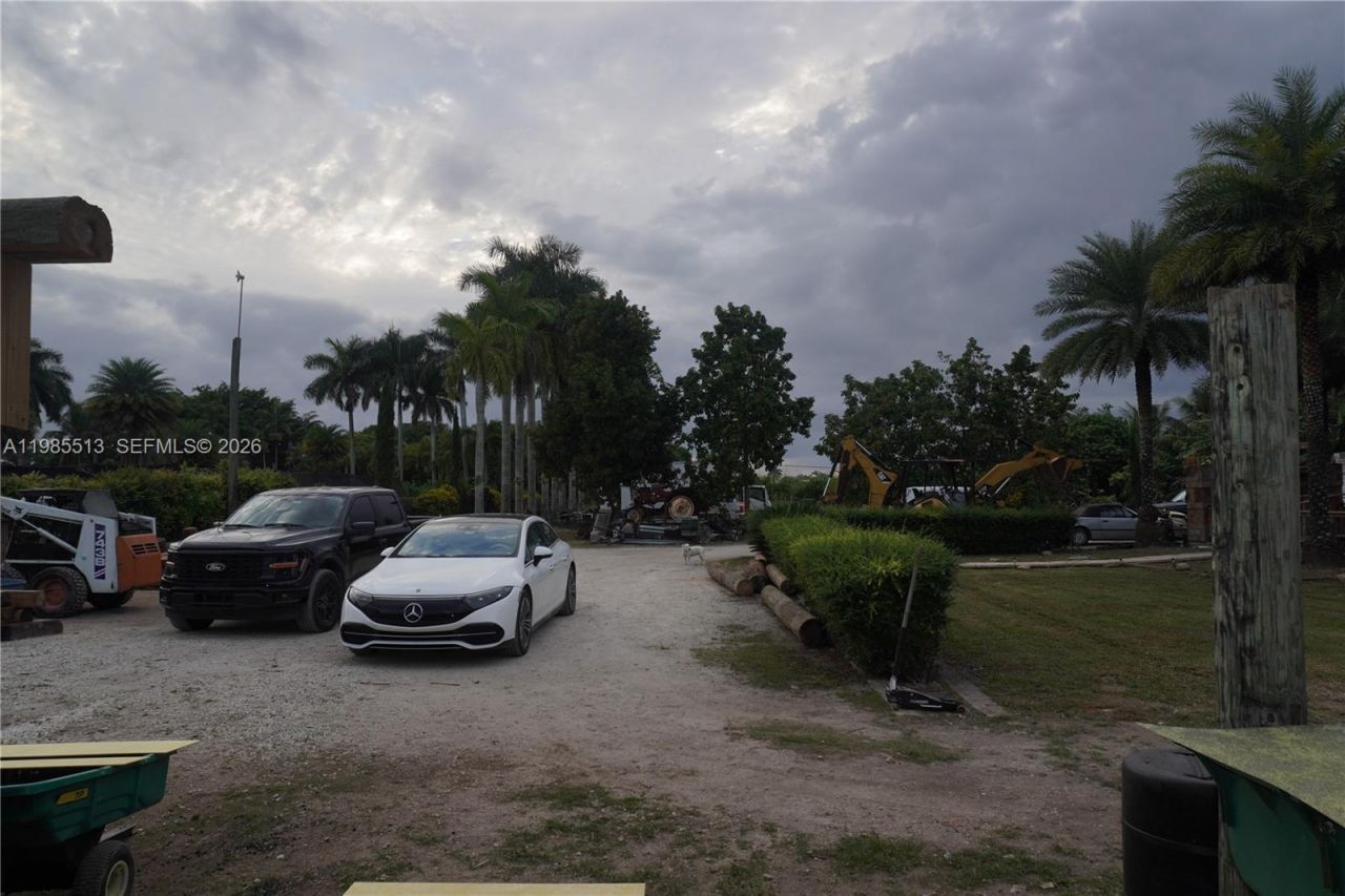 15375 SW 209 Ave , Miami, FL 33187 Photo