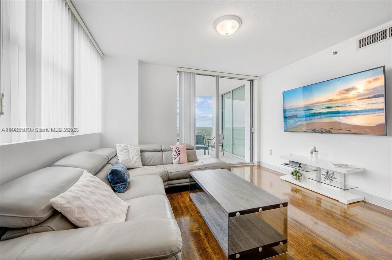 2681 N Flamingo Rd , Unit 1201S, Sunrise, FL 33323 Photo