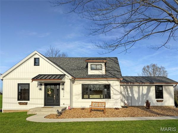 1716 Pottery Road , Washington, MO 63090