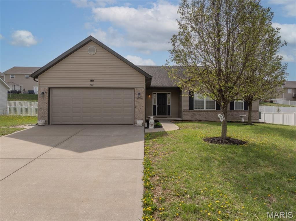 299 Rockport Drive, Troy, MO 63379 Main Photo