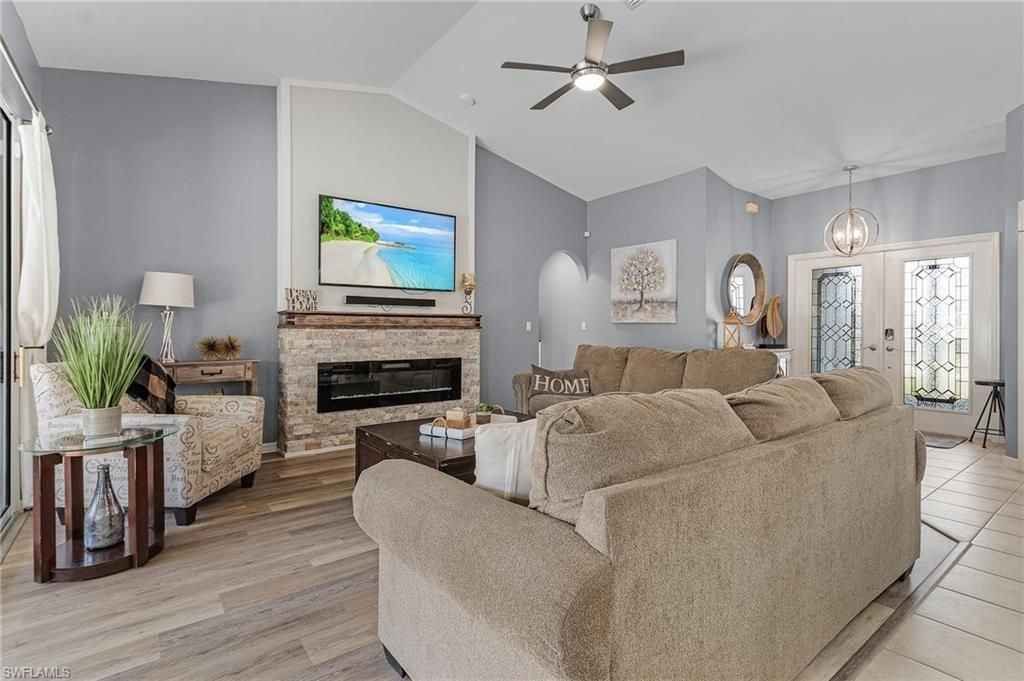 4002 Oasis Blvd , Cape Coral, FL 33914 Photo