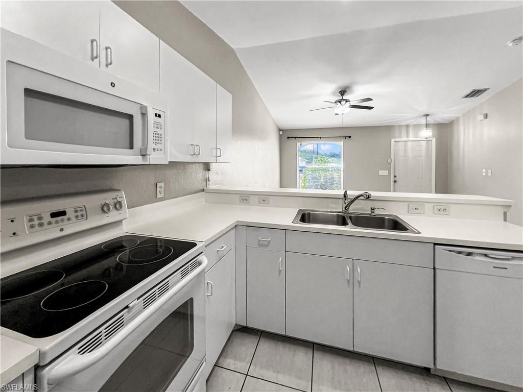 1215 SE 8th Ave , Cape Coral, FL 33990 Photo