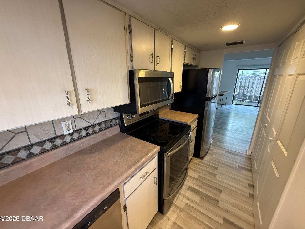 625 N Halifax Avenue, Unit 24, Daytona Beach, FL 32118 Photo