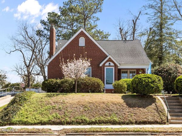 115 N Academy Street, Washington, NC 27889