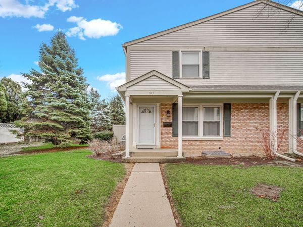613 Shaw Court , Schaumburg, IL 60194