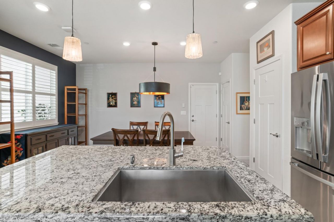 1041 Essington Ln, Roseville, CA 95747 Photo