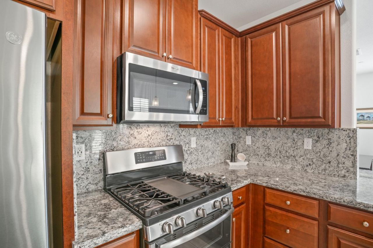 1041 Essington Ln, Roseville, CA 95747 Photo