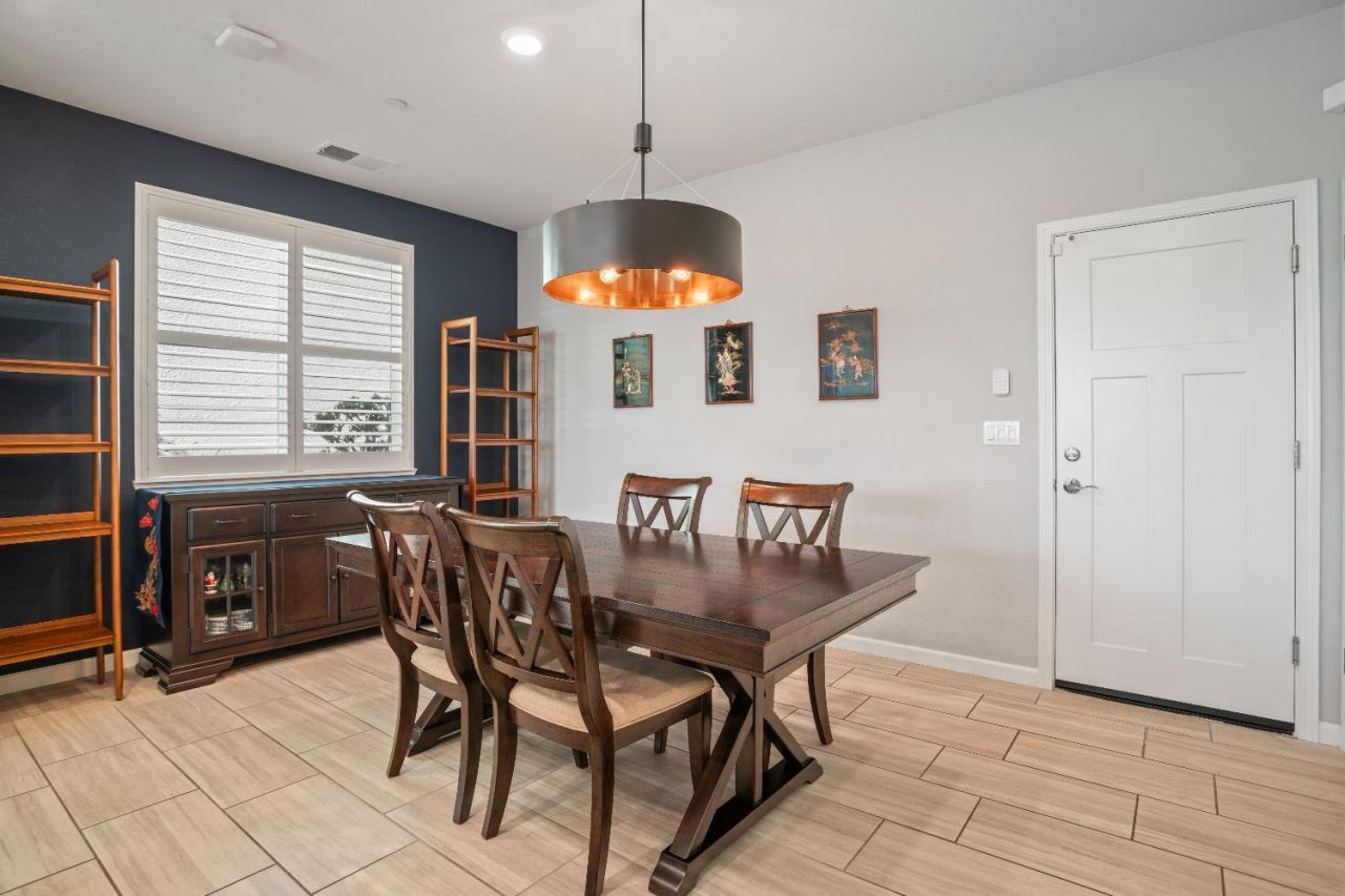 1041 Essington Ln, Roseville, CA 95747 Photo