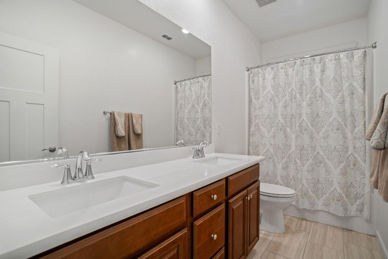 1041 Essington Ln, Roseville, CA 95747 Photo