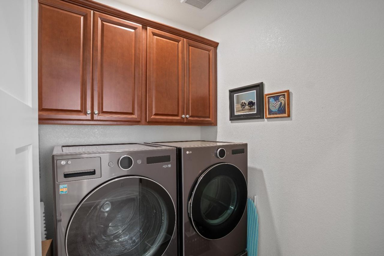 1041 Essington Ln, Roseville, CA 95747 Photo