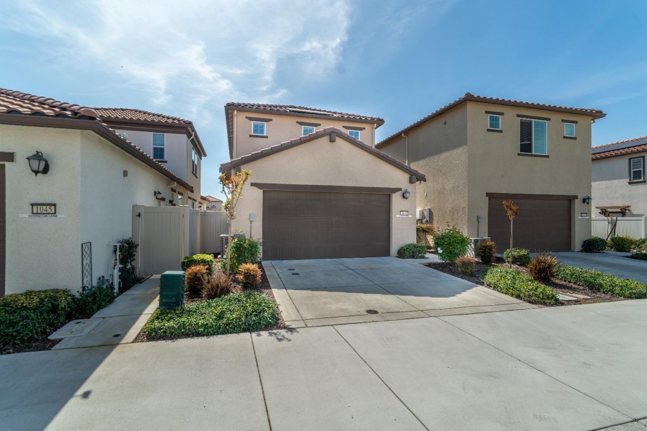 1041 Essington Ln, Roseville, CA 95747 Photo