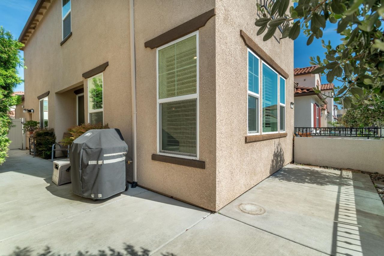 1041 Essington Ln, Roseville, CA 95747 Photo