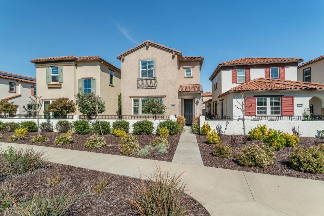 1041 Essington Ln, Roseville, CA 95747 Photo