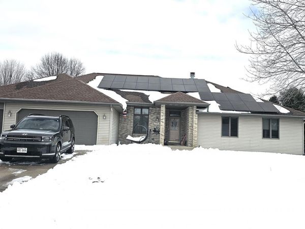 720 Waveland Road, Janesville, WI 53548