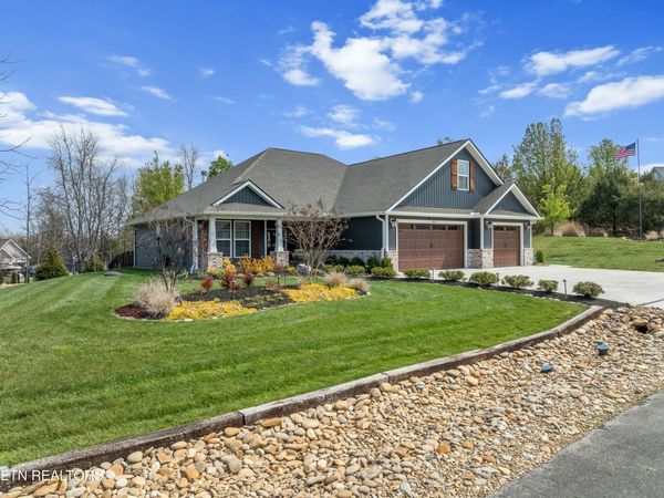 329 Walelu Tr, Vonore, TN 37885