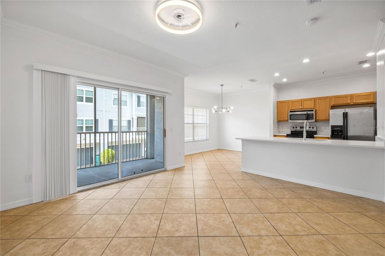 2532 Grand Central Parkway , Unit 6, Orlando, FL 32839 Photo