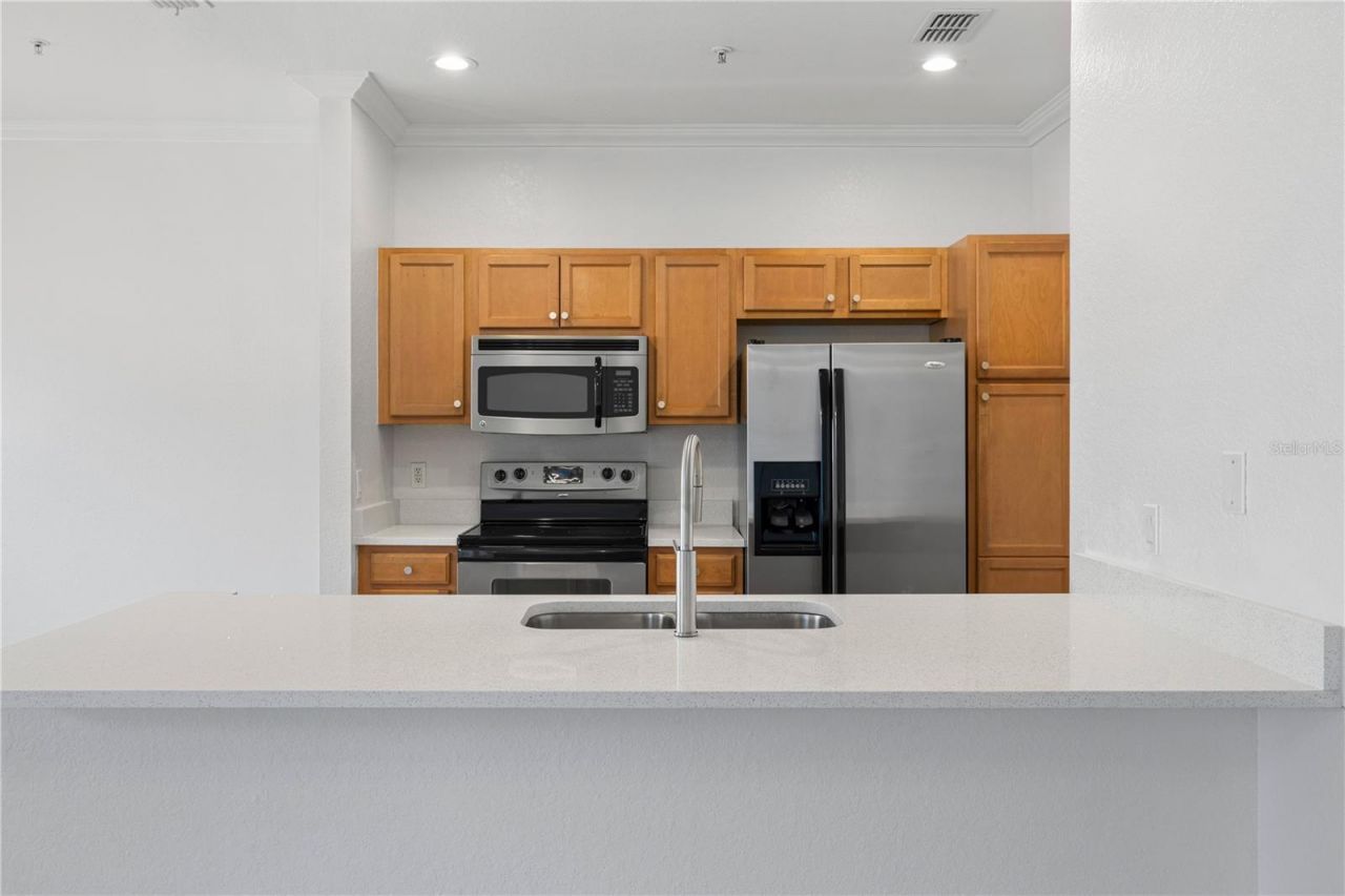 2532 Grand Central Parkway , Unit 6, Orlando, FL 32839 Photo
