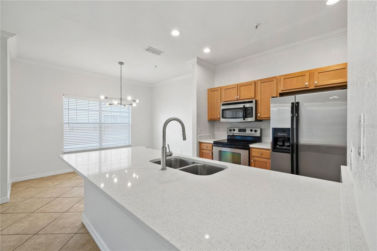 2532 Grand Central Parkway , Unit 6, Orlando, FL 32839 Photo