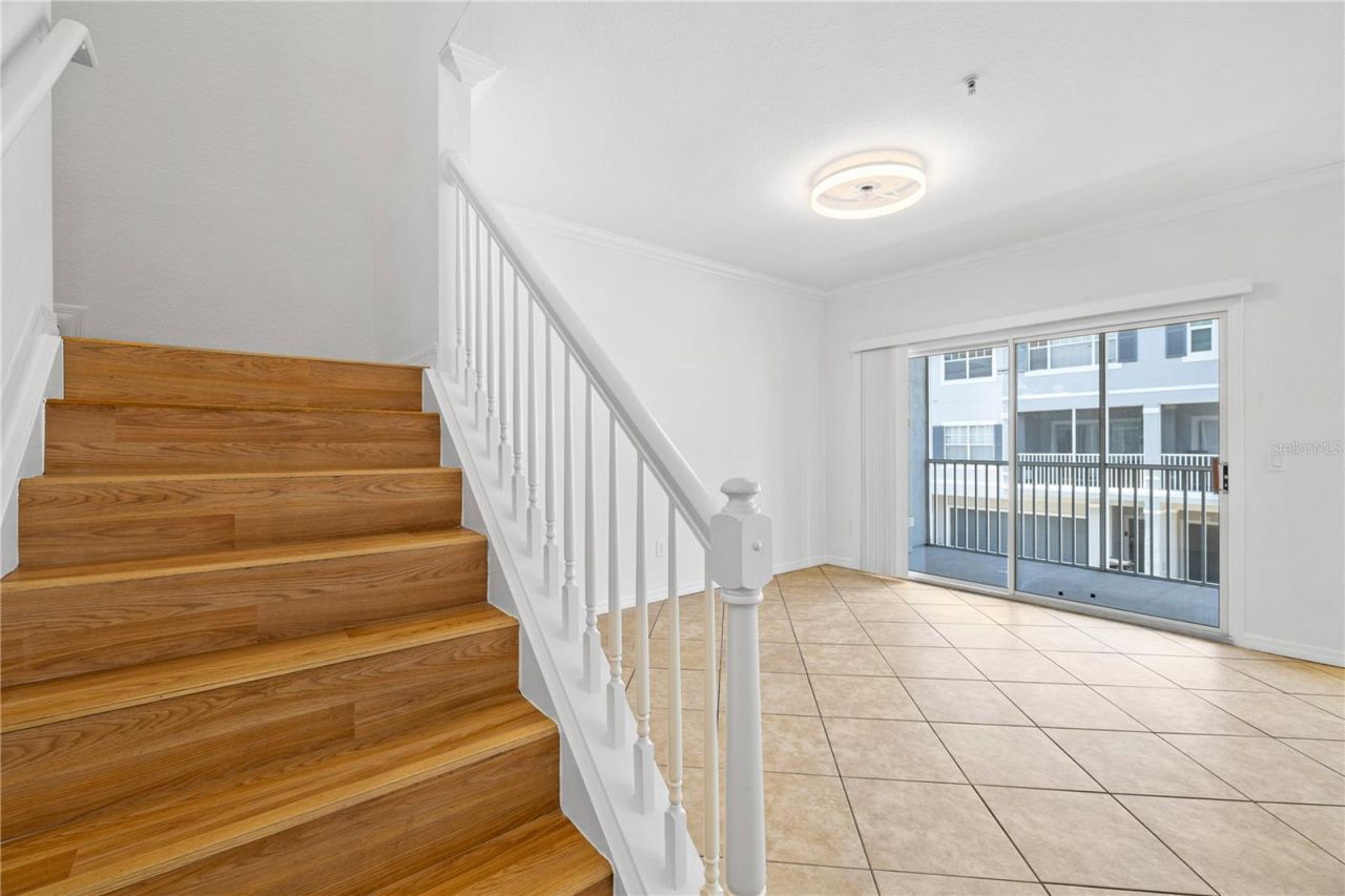 2532 Grand Central Parkway , Unit 6, Orlando, FL 32839 Photo