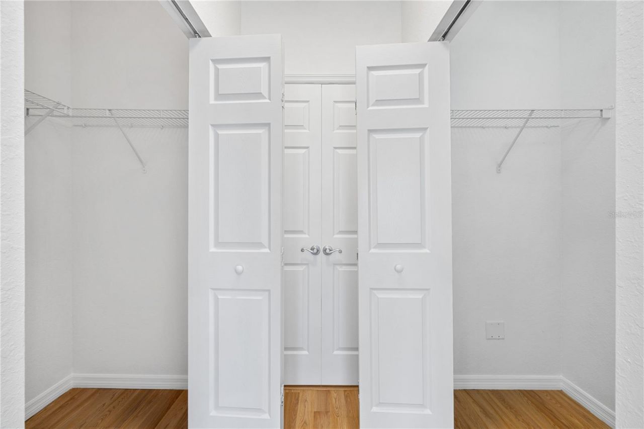 2532 Grand Central Parkway , Unit 6, Orlando, FL 32839 Photo