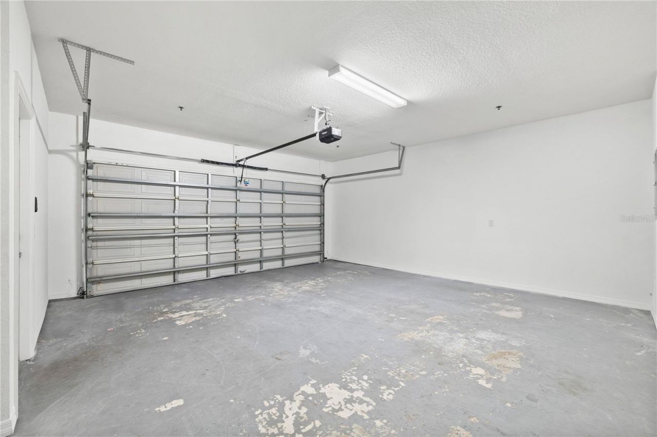 2532 Grand Central Parkway , Unit 6, Orlando, FL 32839 Photo