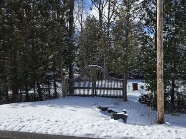 7671 Seneca Beach Drive, Baldwinsville, NY 13027