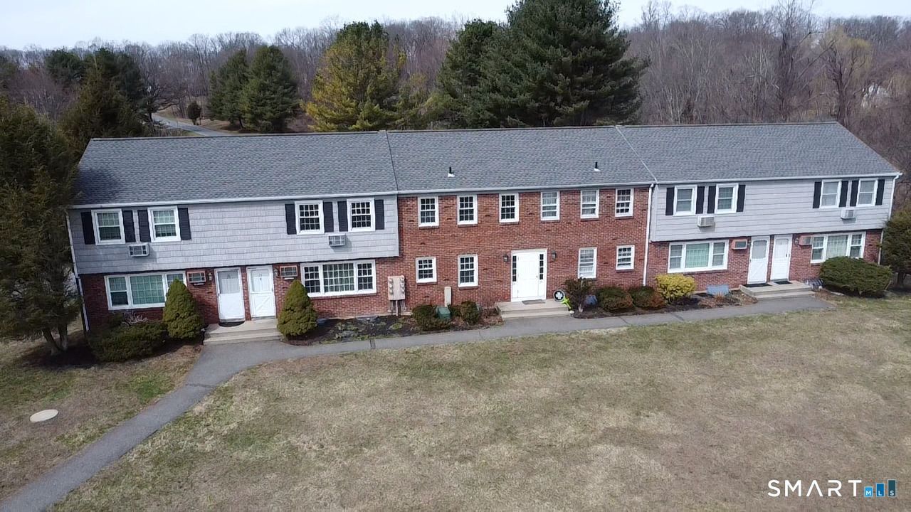 21 Old Farms, Unit 21, New Milford, CT 06776 Main Photo