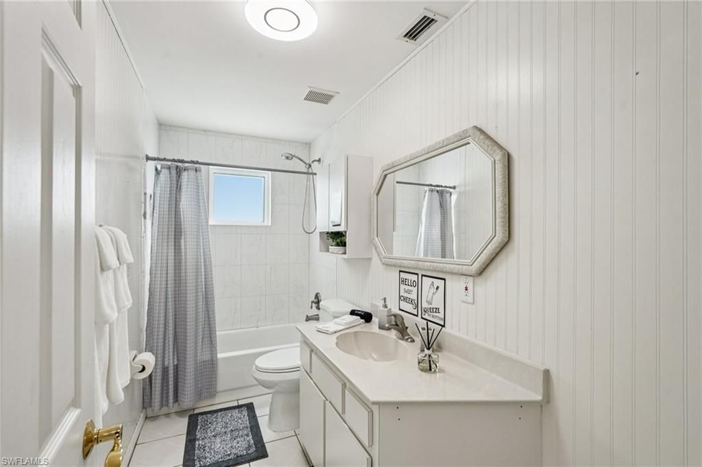 4439 Rosea Ct , Naples, FL 34104 Photo