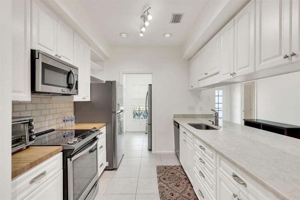 7334 Pine Creek Way, Port Saint Lucie, FL 34986 Photo