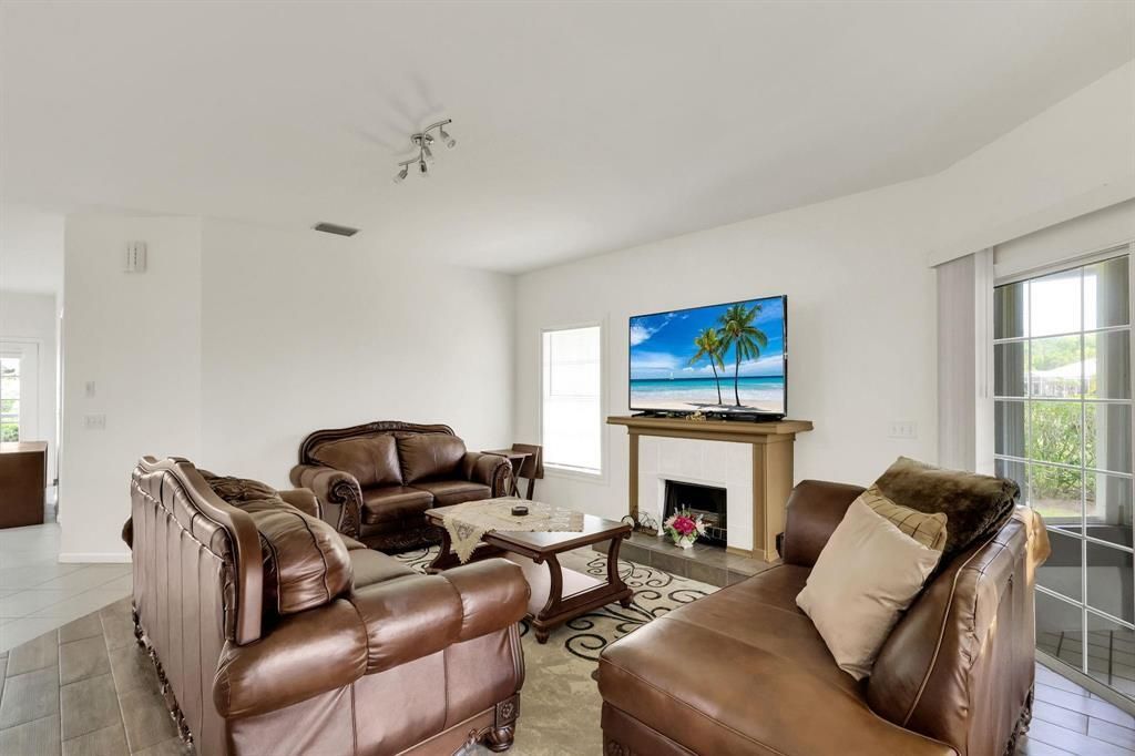 7334 Pine Creek Way, Port Saint Lucie, FL 34986 Photo