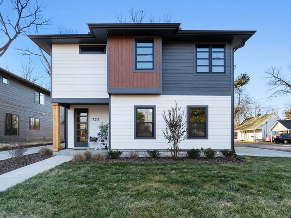 725 N Highland Ave, Murfreesboro, TN 37130