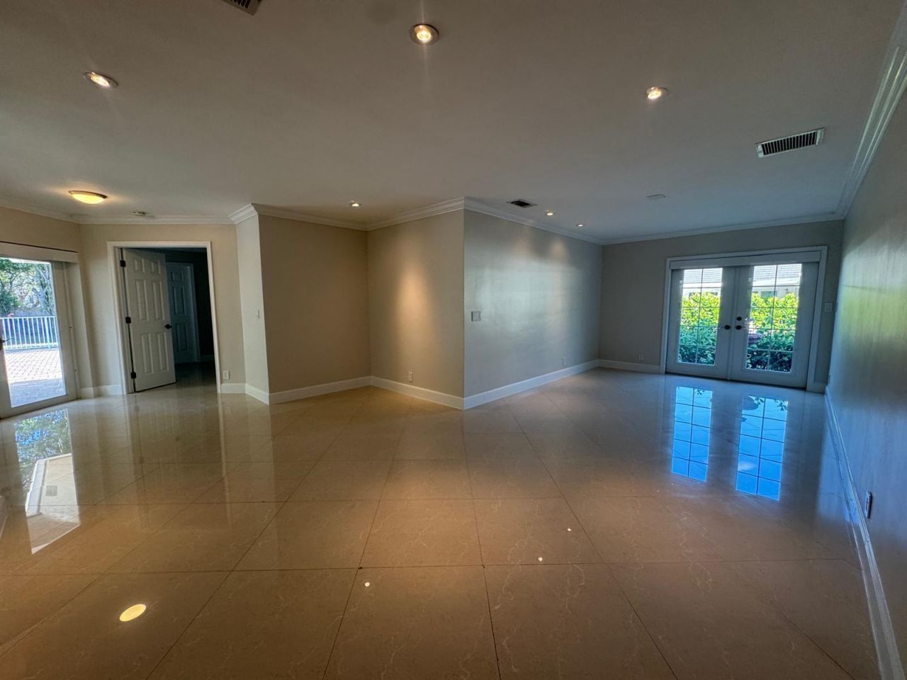 2825 NW Banyan Boulevard Cir Circle Nw, Boca Raton, FL 33431 Photo