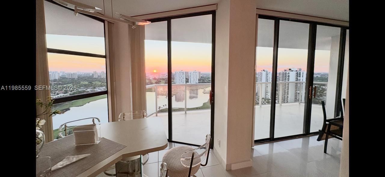 20281 E Country Club Dr , Unit 2409, Aventura, FL 33180 Photo