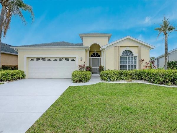 1813 Emerald Cove DR, CAPE CORAL, FL 33991