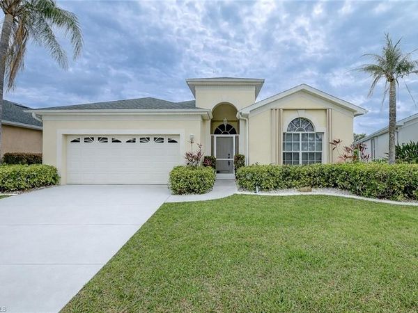 1813 Emerald Cove DR, CAPE CORAL, FL 33991