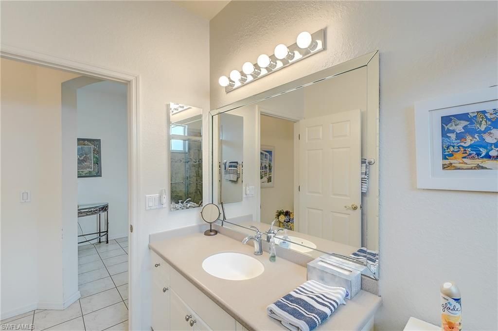 1813 Emerald Cove Dr, Cape Coral, FL 33991 Photo